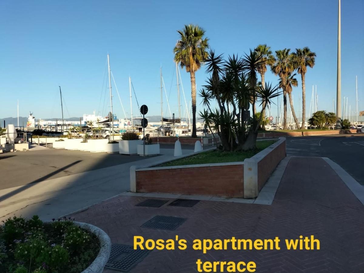 Rosa'S Apartment With Terrace Cagliari Exterior photo